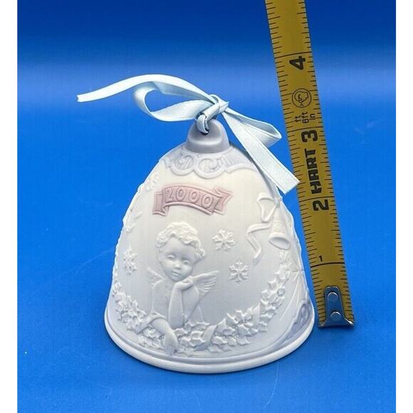 Lladro 2000 Limited Edition Christmas Bell Porcelain (No Box) *Pre-Owned* - Picture 8 of 9